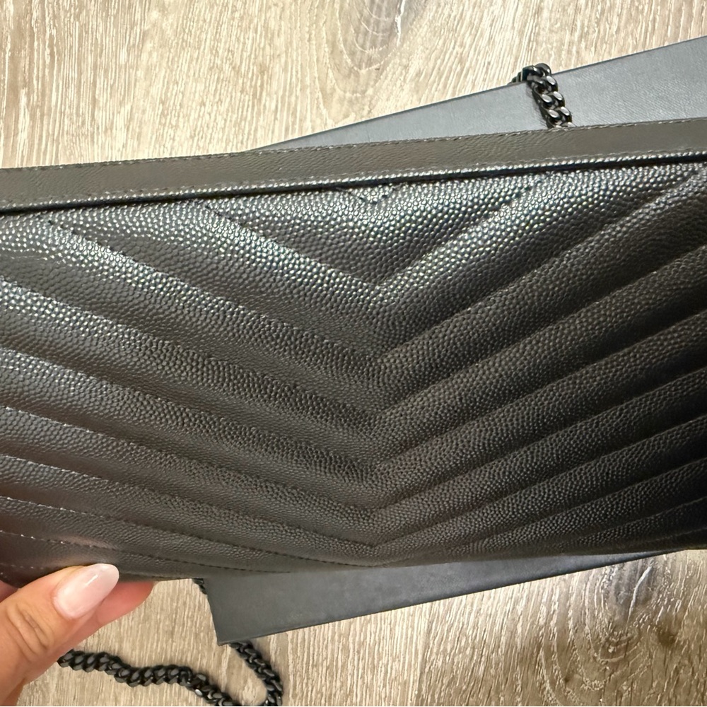 Saint Laurent Black Chevron Quilted Envelope Crossbody Wallet - Picture 5 of 5